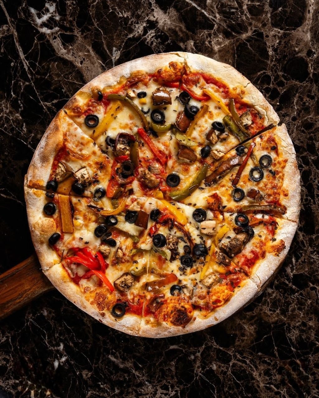 Brisal Restaurante  Internacional  Avenida Sarasota 38 esq Calle Francisco Moreno, Santo Domingo, República Dominicana Deliciosas ofertas en tu bandeja de entrada: