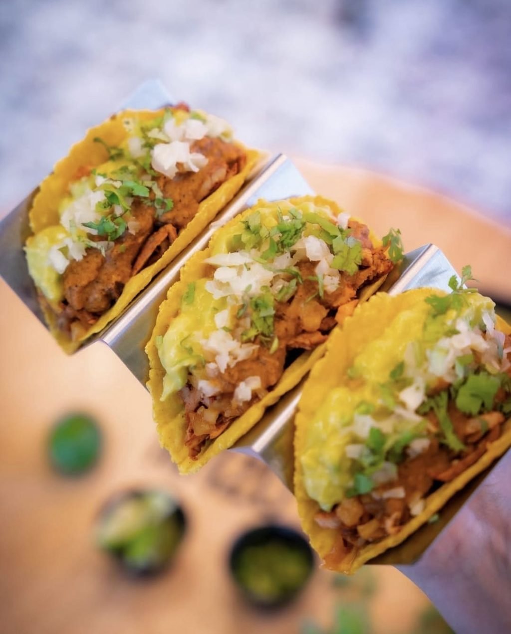 Mexicana Avenida Tiradentes, Ensanche Naco, Santo Domingo, República Dominicana Taconazo Santo Domingo HORARIOS Lunes a Domingo 24 HORAS Tortilla artesanal, sin gluten hecha al instante Deliciosas ofertas en tu bandeja de entrada: